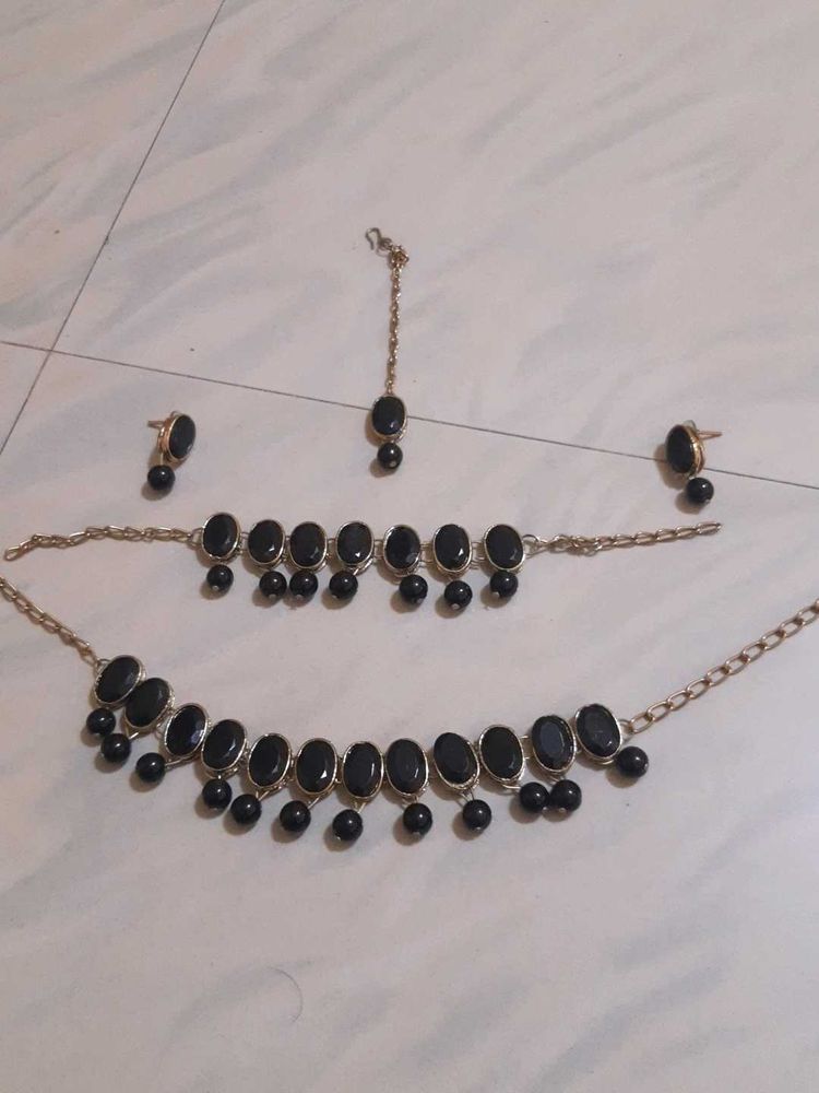 Black Stone Jewelry Set