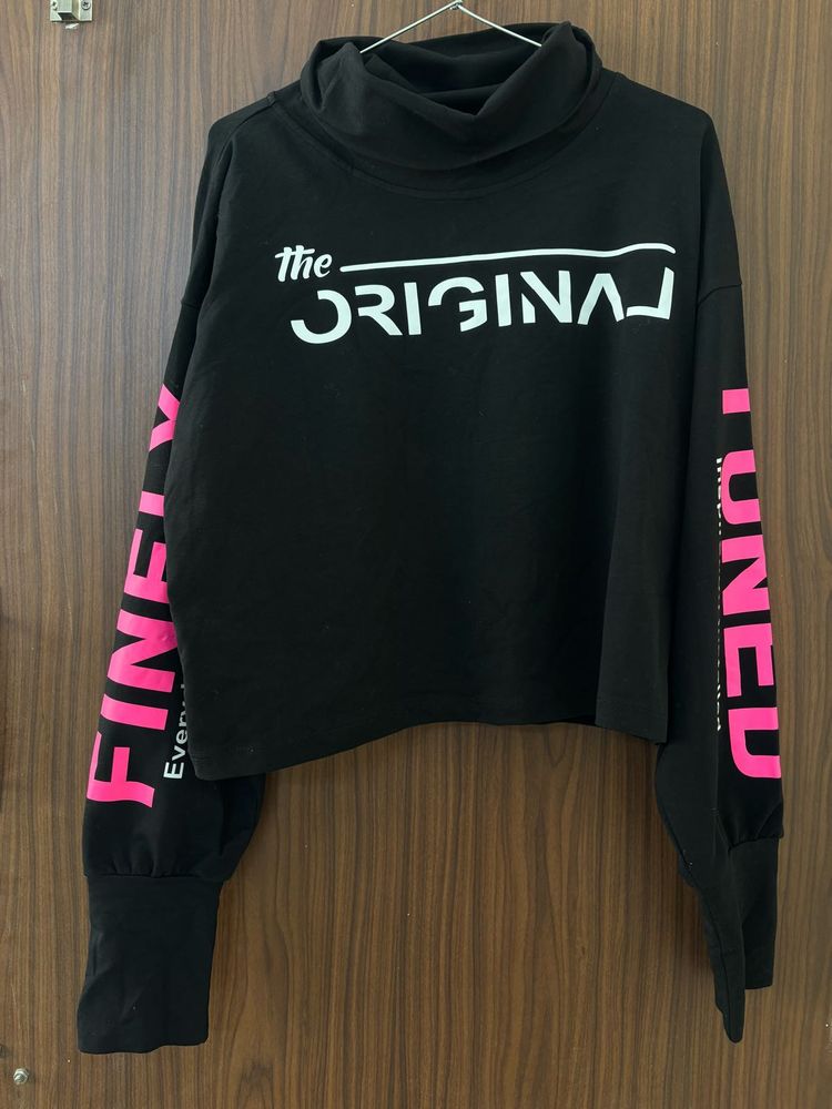 Black Graphic Print full sleeves top