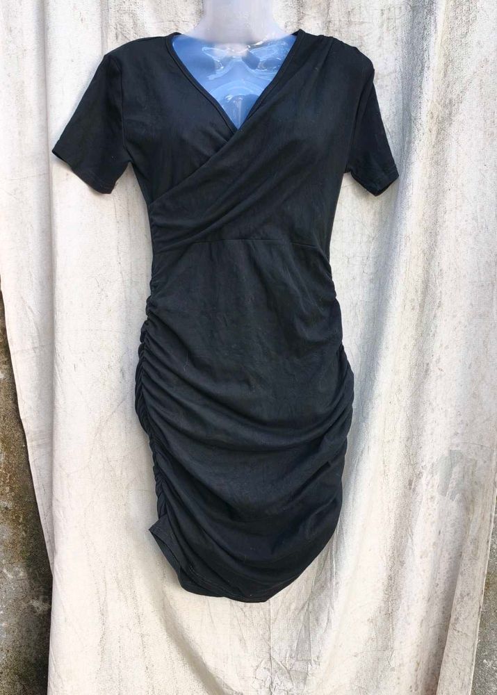 44119. Black Bodycon Dress