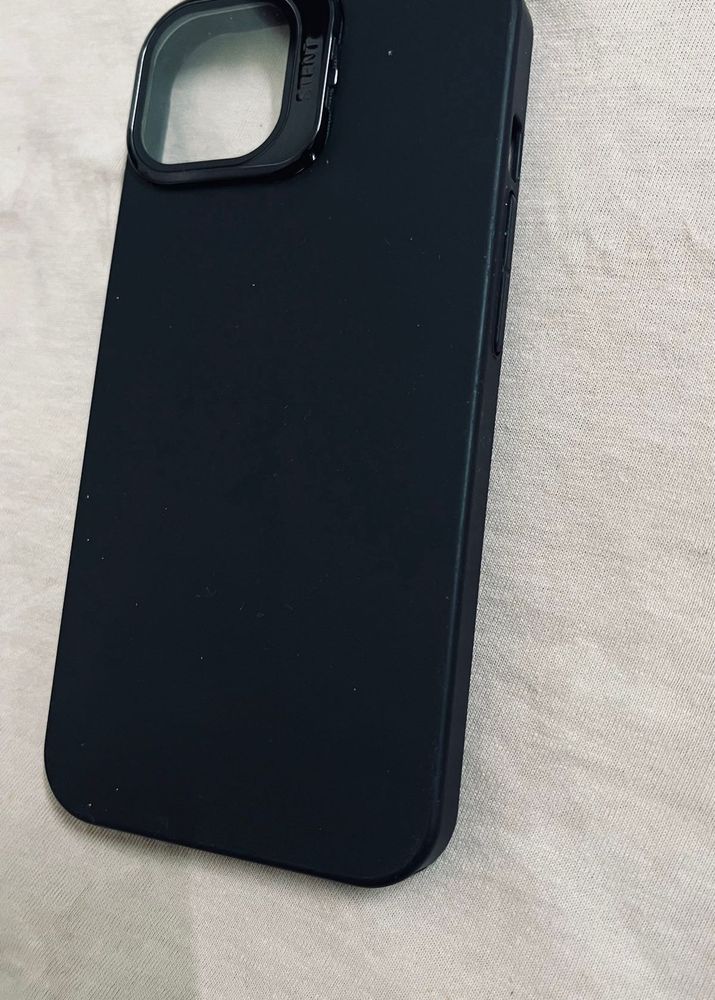 iPhone 13/14/15 Black Matte Phone Case