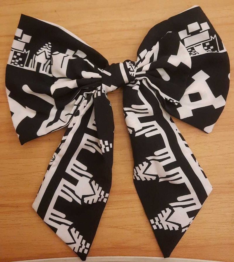 HAIR BOW
