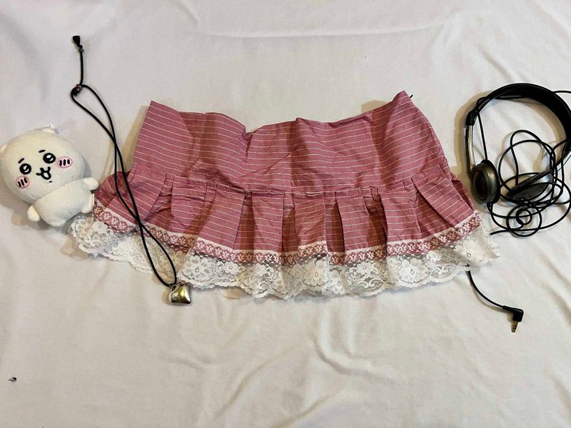 y2k mini skirt