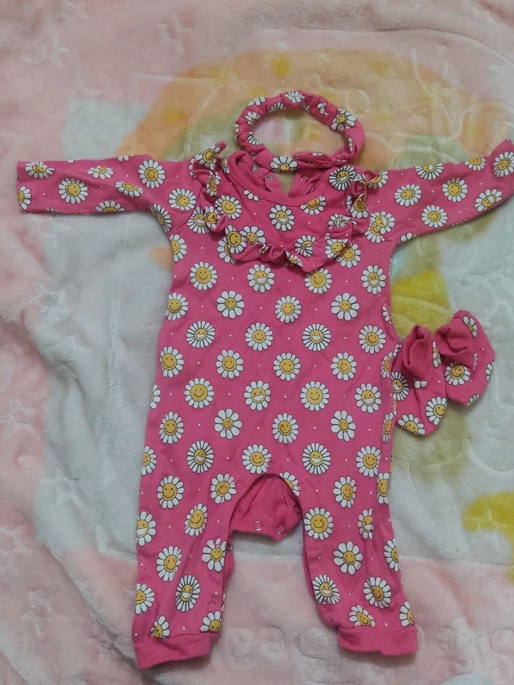 Baby girl drss romper set with bootie &amp;hair band