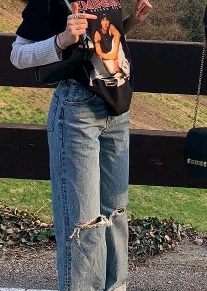 Supr&#39;e Denim Ripped Jeans