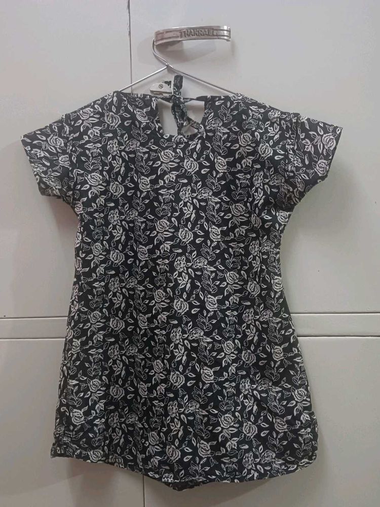 Girl&#39;s Beautiful Top 🥰