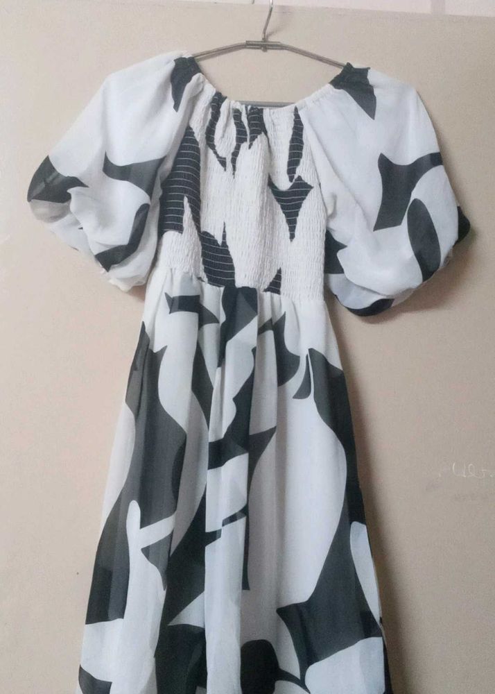 Black &amp; White Print Dress