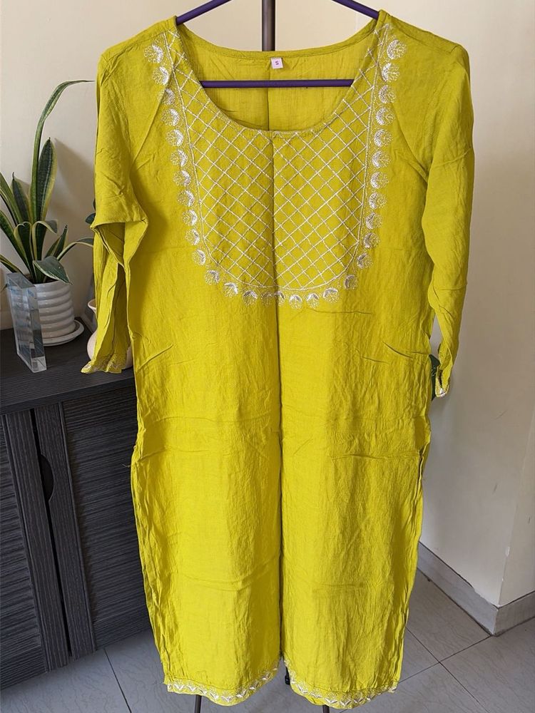 Fluorescent Green Embroidered Kurta