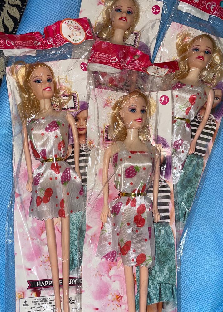 Barbi Dolls Set Of 4