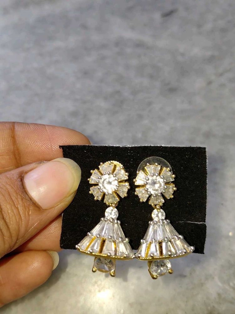 Sparkling Crystal Drop Earrings