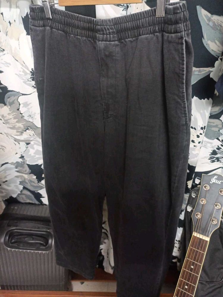 UNIQLO Black Relaxed Pants