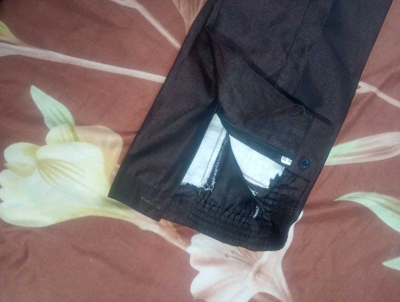 Boy&#39;sBrown Casual Pants