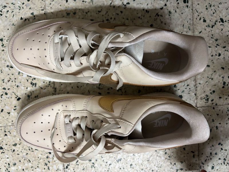 AUTHENTIC NIKE Airforce