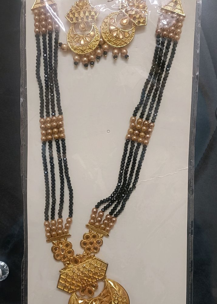 It&#39;s New Long Necklace With Earrings