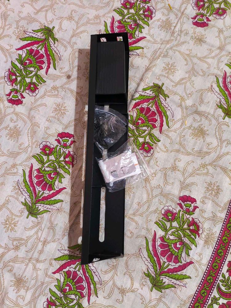 Adjustable Bedside Shelf