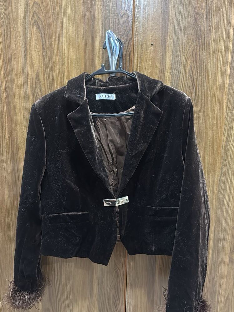 Velvet Cropped Blazer
