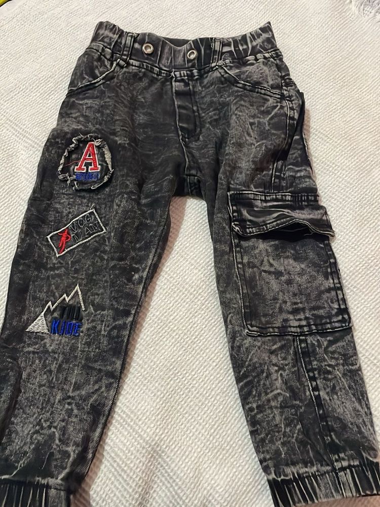 Cool Kids&#39; Graphic Jeans