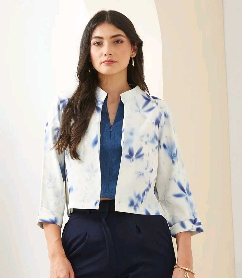 Stylish Blue Print Top with attached jacket