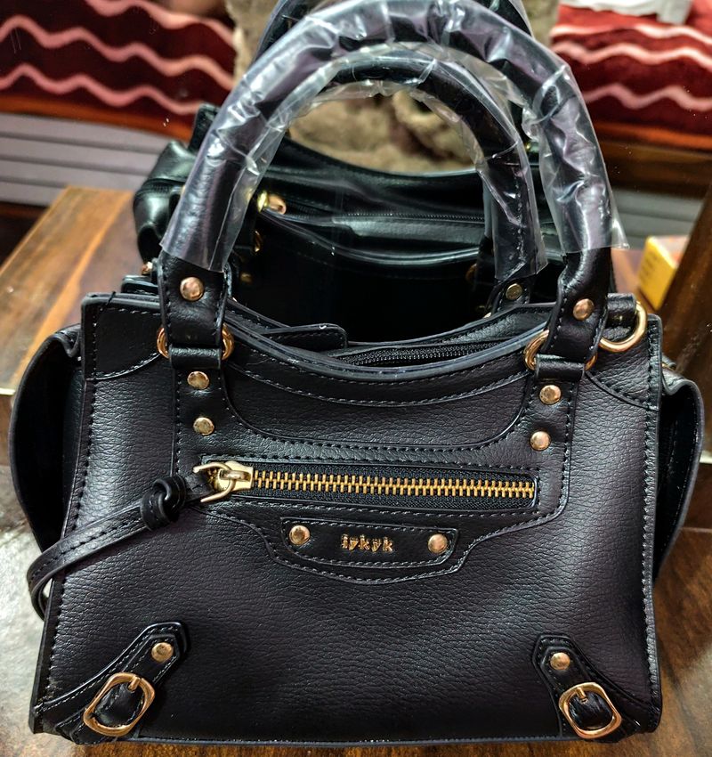 Iykyk Black Metal Detail Bag