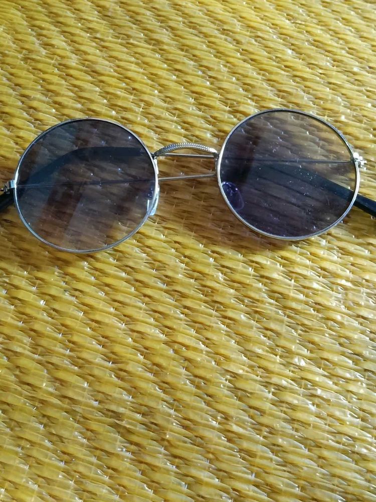 Round Frame Sunglasses