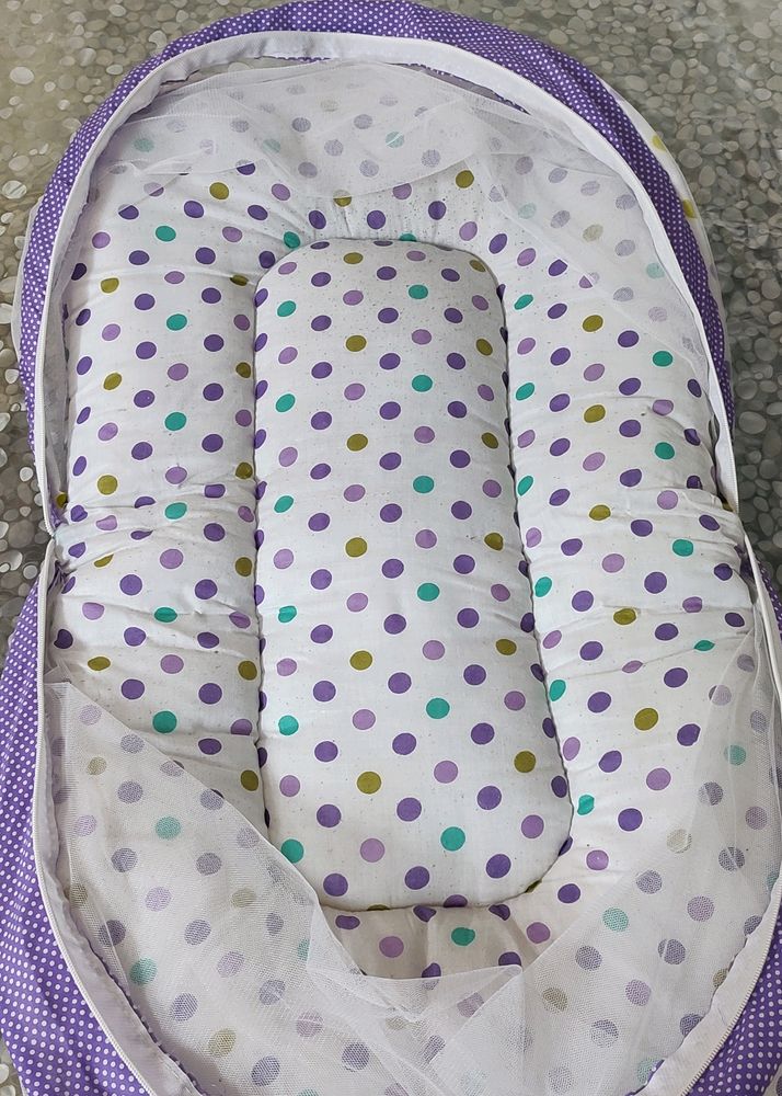 Superminis Foldable Bedding Set with mosquito net.