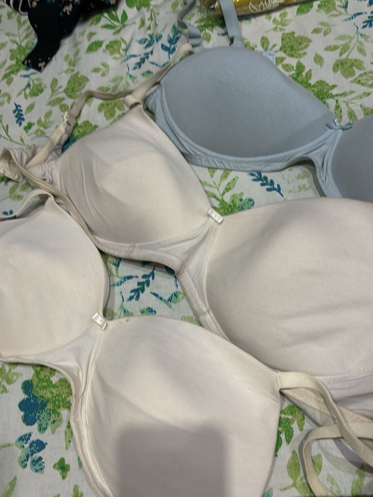 M&amp;S bra 38 D padded like new hosiery