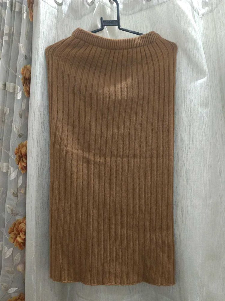 brown long skirt