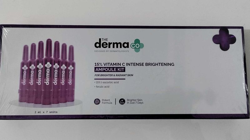 The Derma Co Vitamin C Intense Brightening Kit