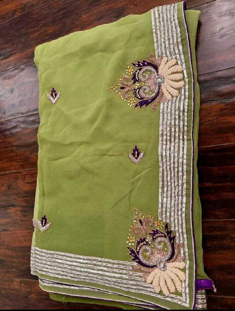 Green Festive Saree-Intricate Designed With Blouse