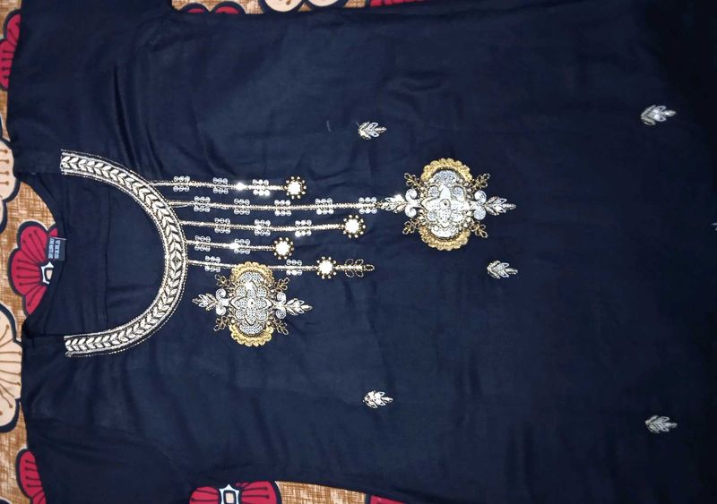 Embroidered Black Kurti