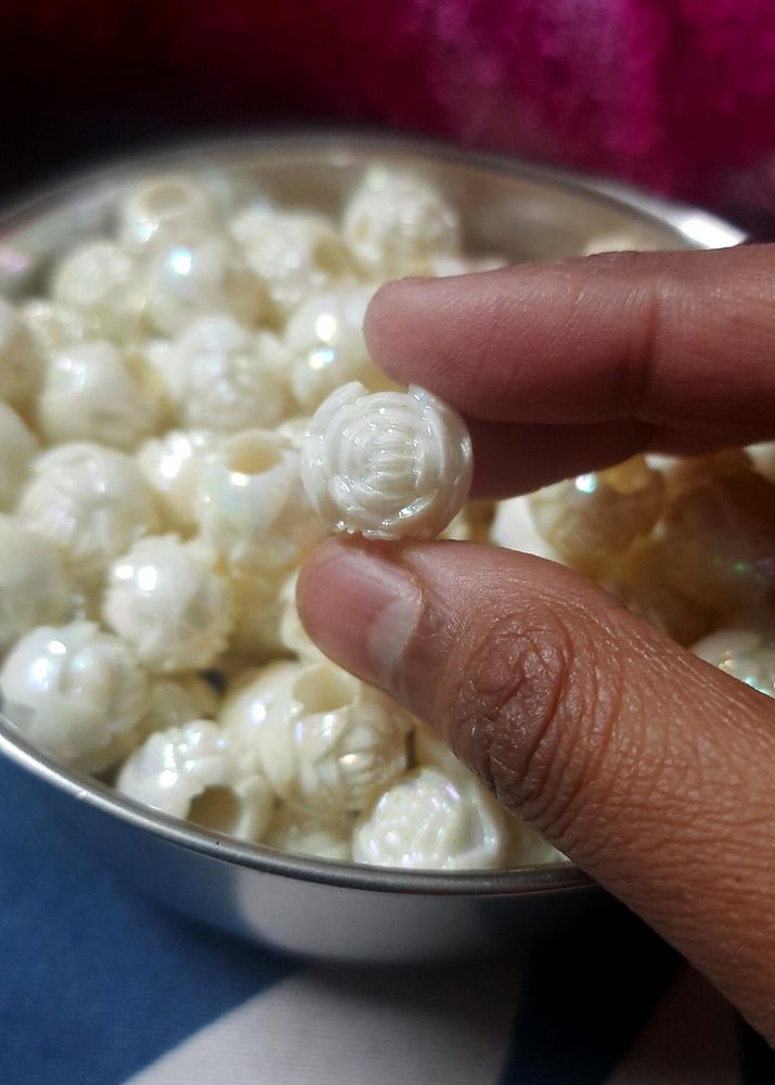 White Rose Beads (50pieces )