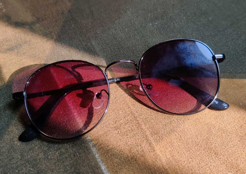 Round Red Lens Sunglasses