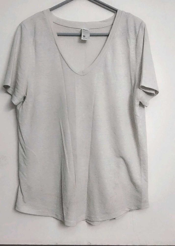 Off White V-Neck T-Shirt