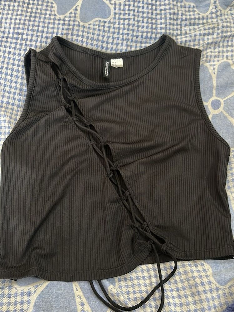 H&amp;M Black Ribbed Crop Top