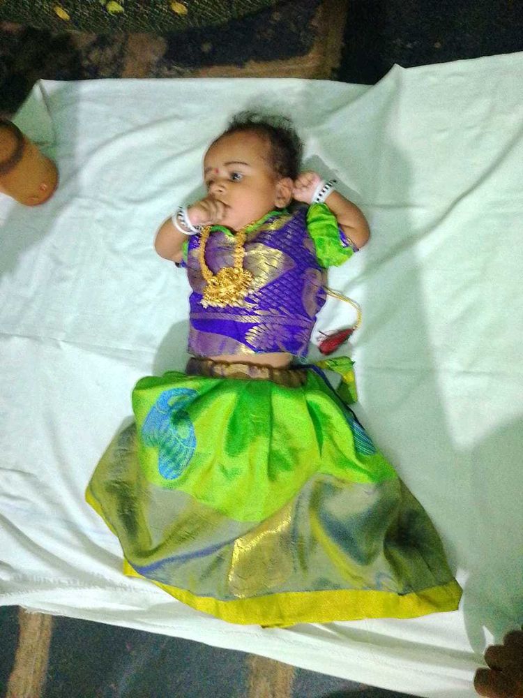 Kids Girl Pattu Langa With Top