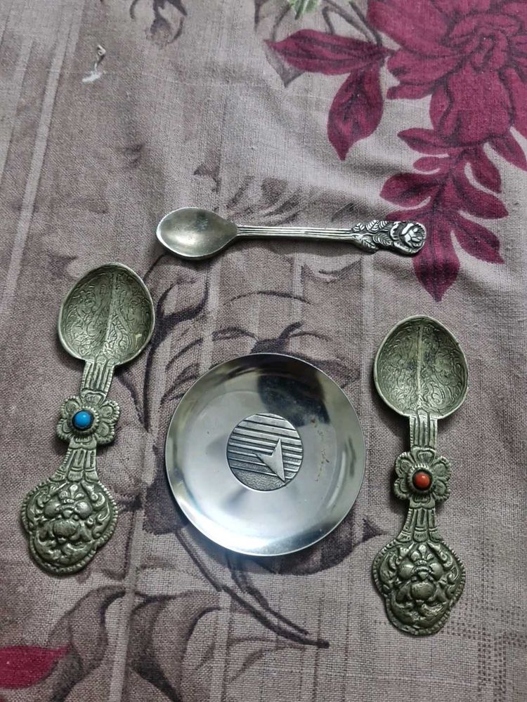 Vintage Spoon &amp; Plate Set