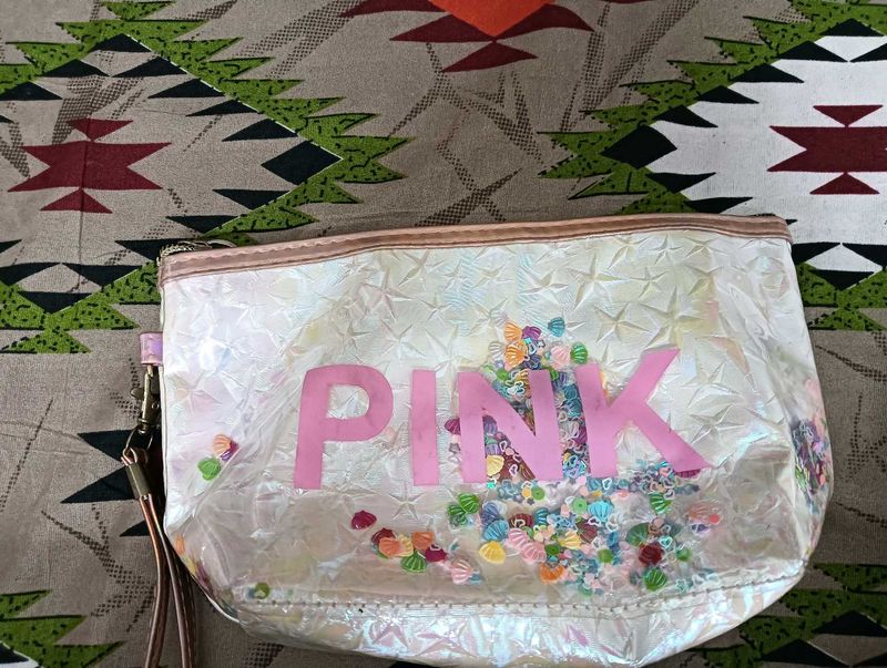 Mini makeup pouch