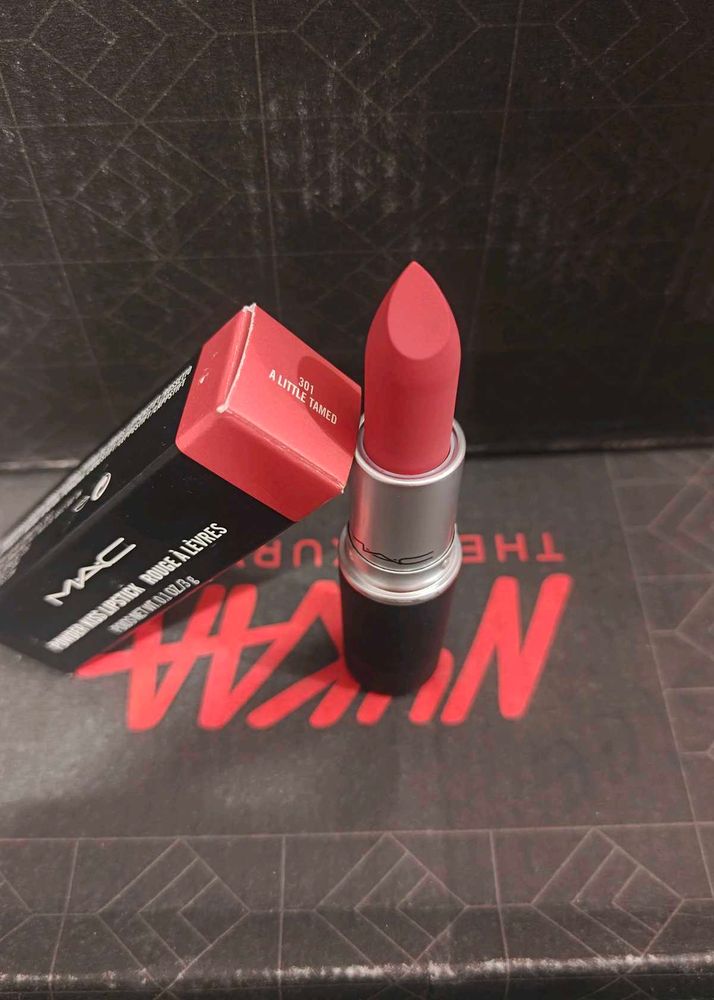 M.A.C a little tammed lipstick
