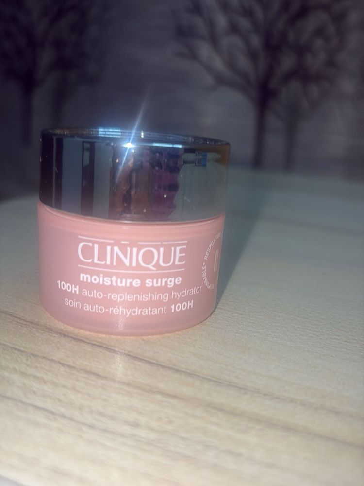 Clinique Moisture Surge Hydrator