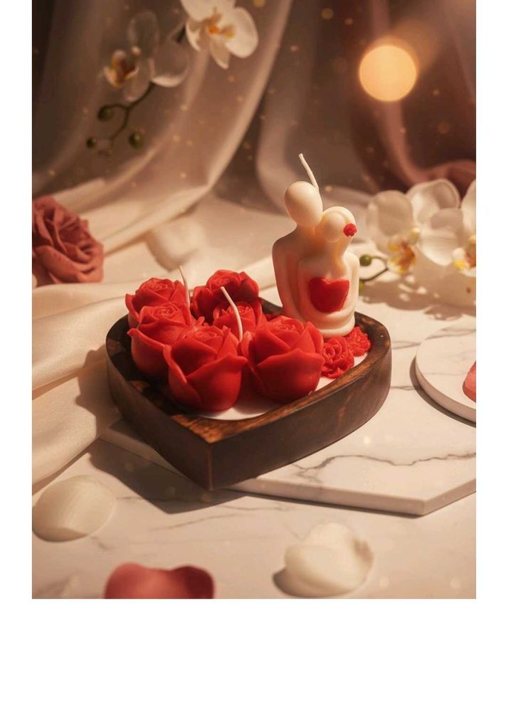 Romantic Rose Heart Candle