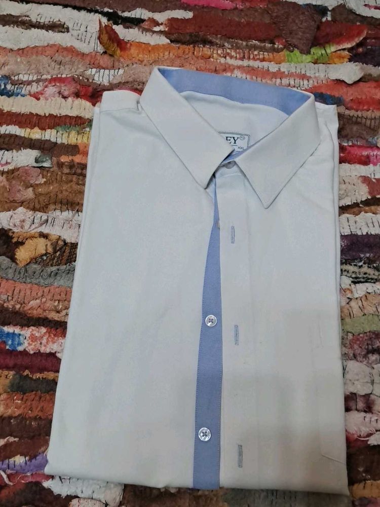 Men&#39;s Shirt