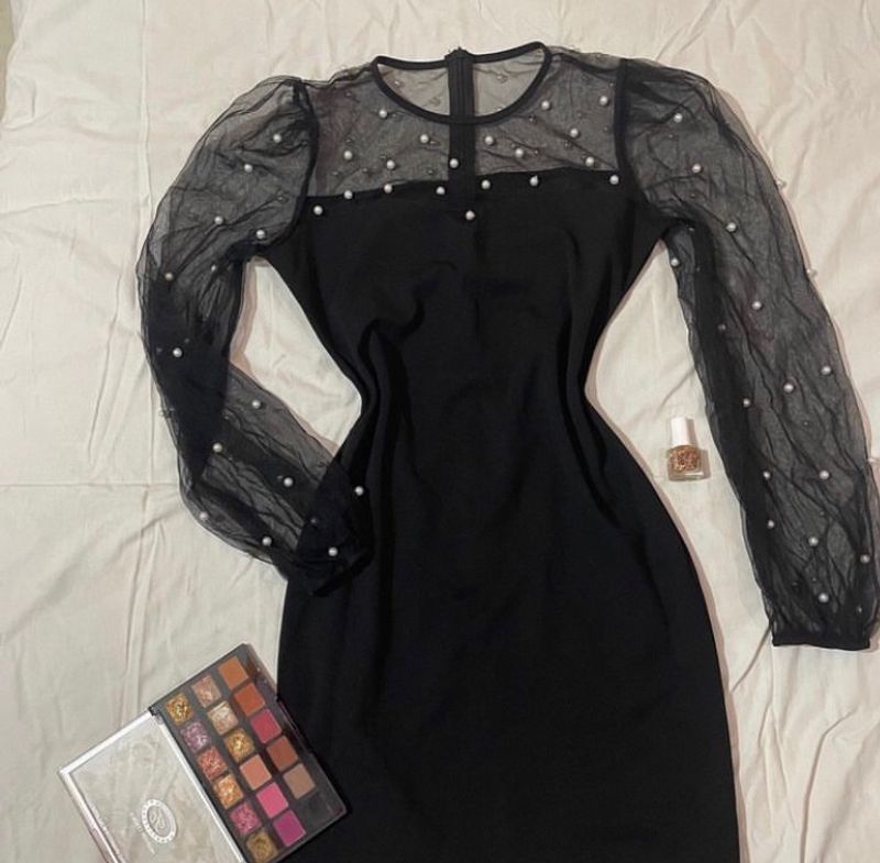 BLACK BODYCON DRESS
