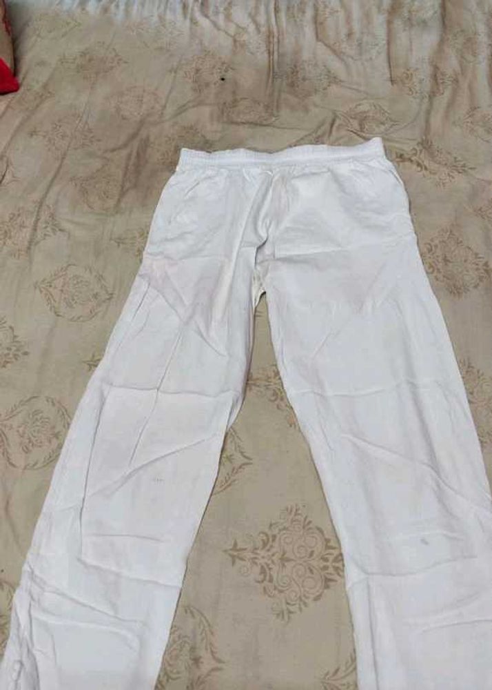 White Leggings With Pockets