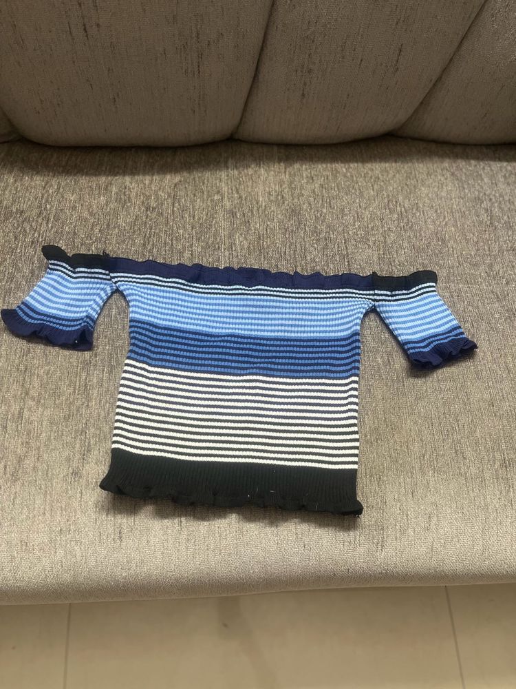Chic Striped Off-Shoulder Ribbed Knit Top