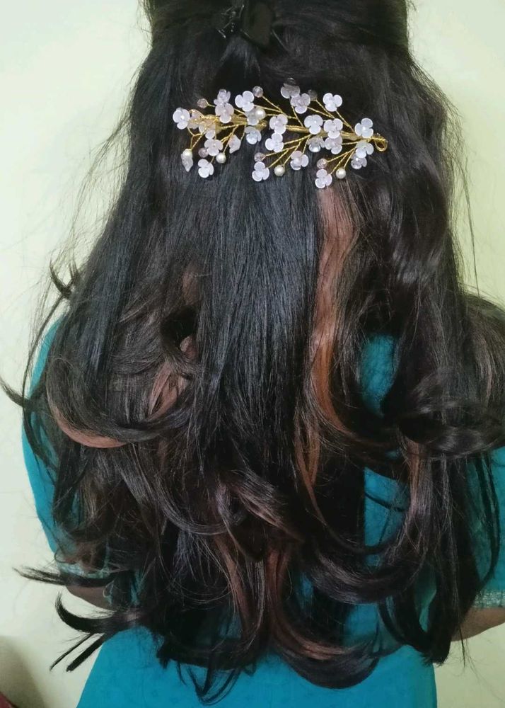 wig hair with floral clip