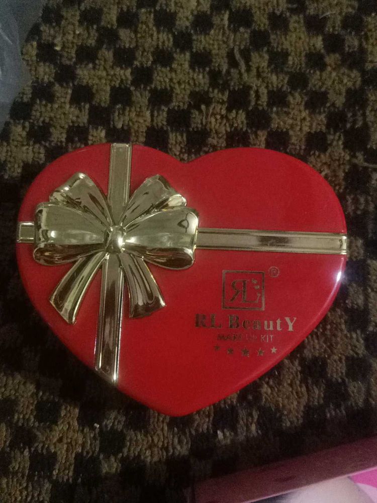 RL Beauty Heart Makeup Kit