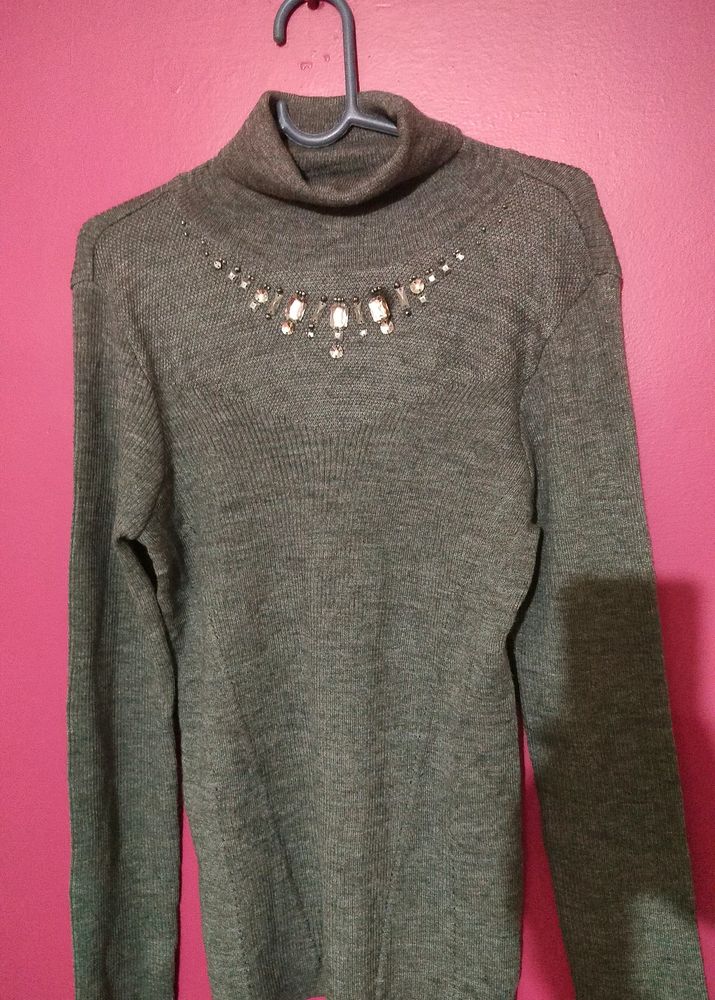 New Grey Colour Sweatshirt