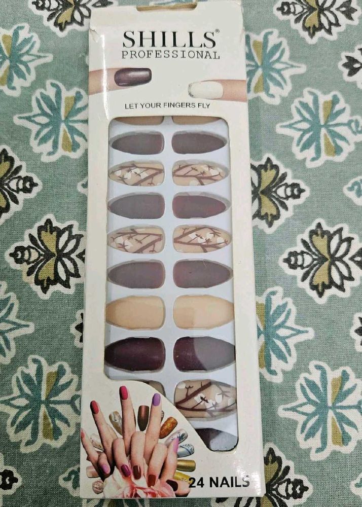 Fake Artificial Nail Extension