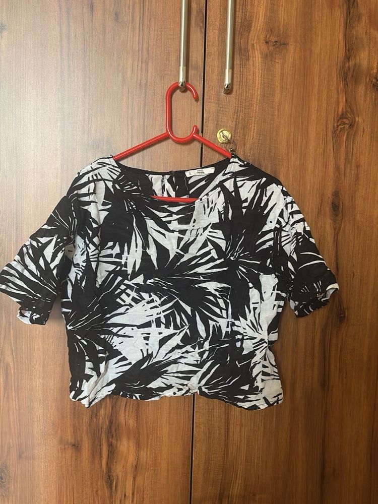 Tropical Print Crop Top