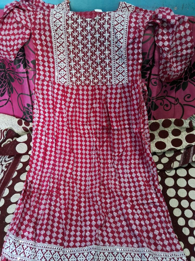 Nayra Cut Kurti