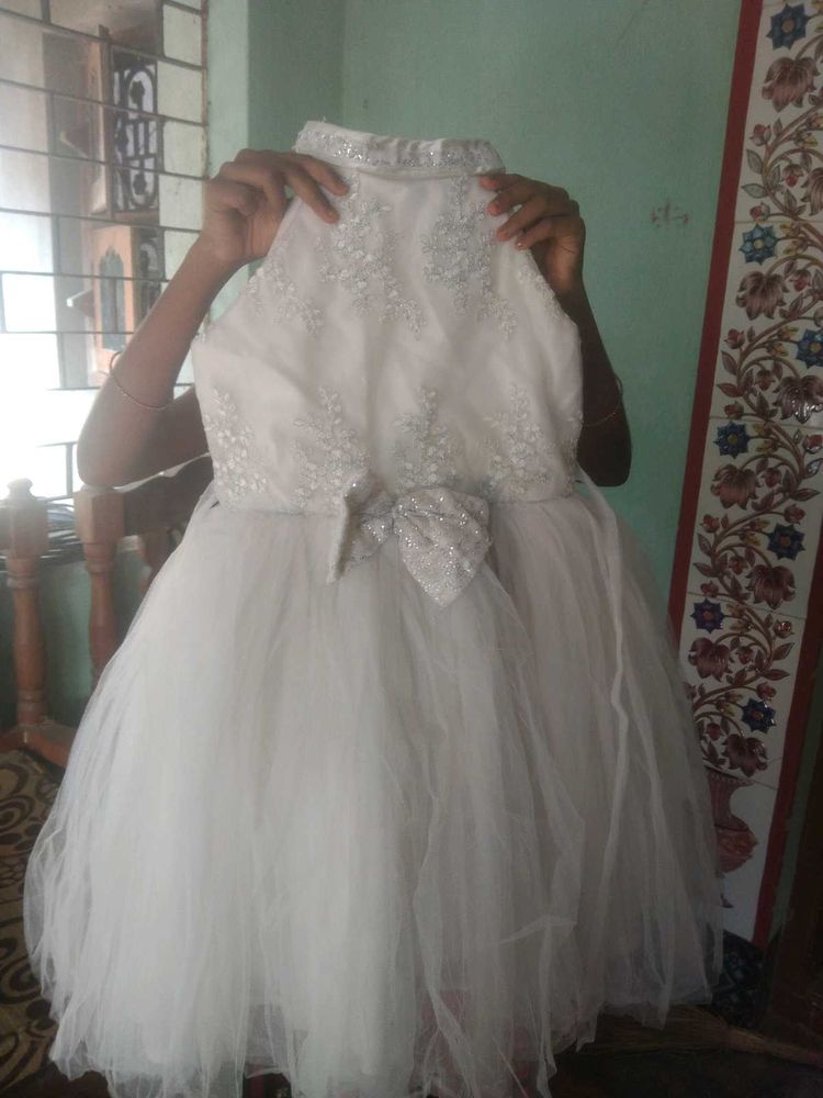 Elegant White Party Dress